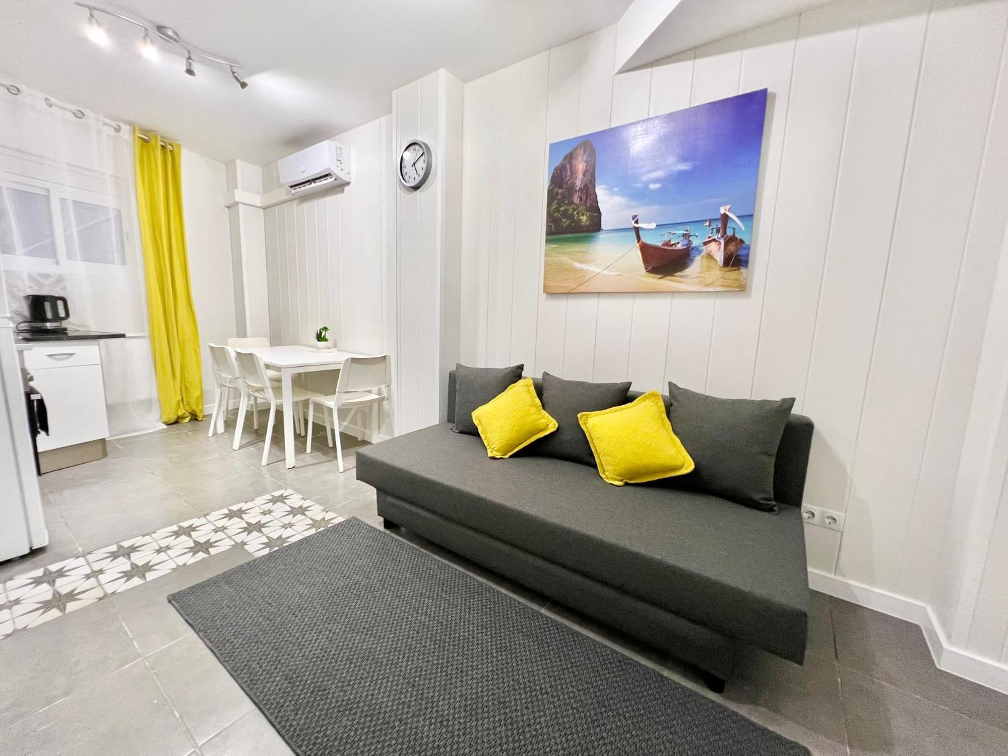 Cozy Suite Apartment, Wifi! Santa Coloma de Gramanet 외부 사진